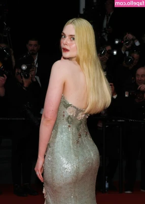 Elle Fanning [ elle-fanning ] - Last day of summer, will you spend it with me?😻💕