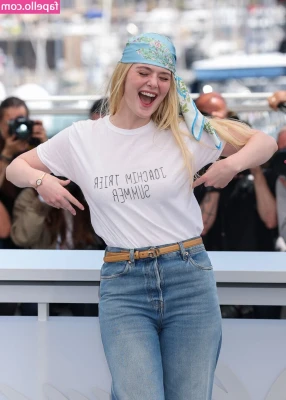 Elle Fanning [ elle-fanning ] - you come home to me like thisssss what we doin next ?!
