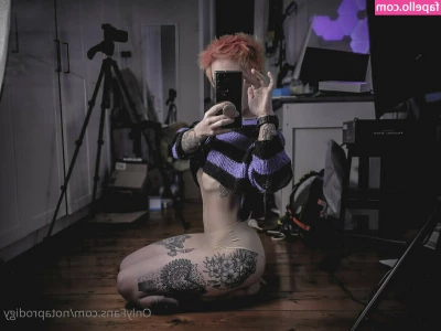 Notaprodigy - I will be releasing this one tonight. It is a custom #ass and #leg