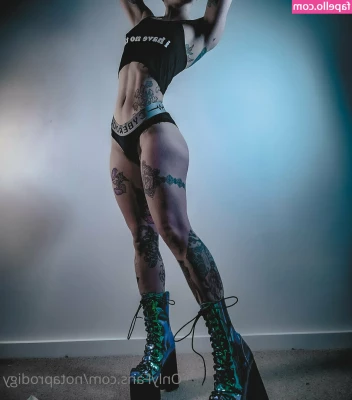 Notaprodigy - For I ve been a temptress too long    glorybox  dance  striptease 