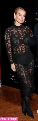 Louise Redknapp [ louise-redknapp ] - For you new subscribers... I've got a special on full sets going