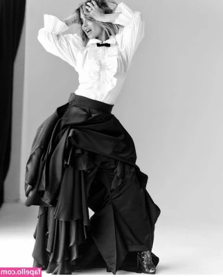 Louise Redknapp [ louise-redknapp ] - Hi guys,  Ready to wait for the new set Thank u sm supporting me 2