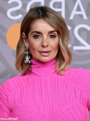 Louise Redknapp [ louise-redknapp ] - Come behind the scenes of my Dubai trip  you re gonna want to see