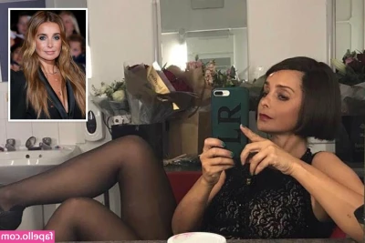 Louise Redknapp [ louise-redknapp ] - Feeling a bit rubbish tonight! Day 4 of no smoking. It's messing with