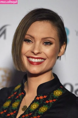 Myanna Buring [ myanna-buring ] - Can you tell I got some sun this weekend   Changing nail color soon  