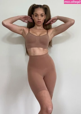 Yoli Lara [ yoli-lara ] - ‼️ HUGE DEAL‼️ MORE IN ARCHIVE! 👀