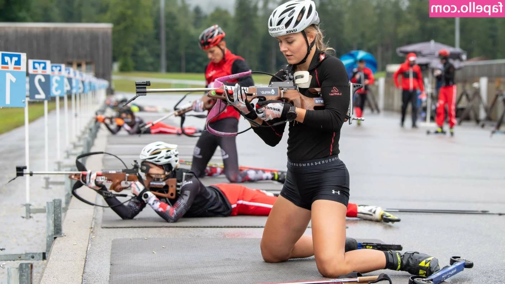 Biathlete Girl [ biathlete-girl ] - 17 days until HALLOWEEN  My favorite time of year I want to do