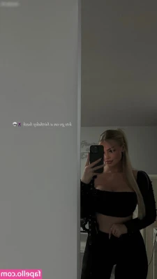 Melaniethrr - how I look thinking about how you taste