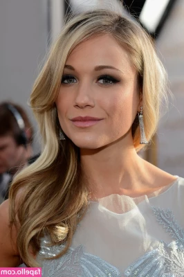 Katrina Bowden [ katrina-bowden ] - Muy feliz año nuevo a todos  Gracias por acompañarnos en esta