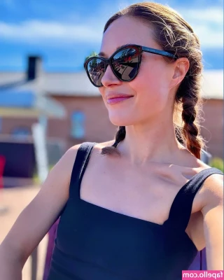 Sanna Marin [ sanna-marin ] - I’m online answering your messages 💜 tell me if I have missed a