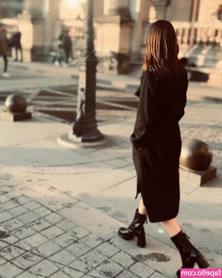 Sanna Marin [ sanna-marin ] - see you after work babe ✨💕😘