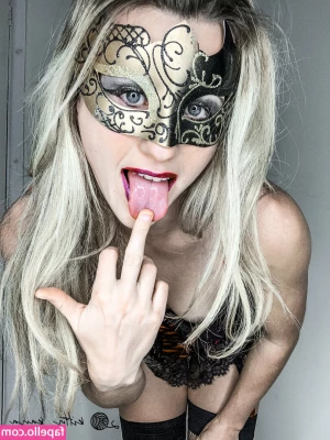 Kitty_kaya_ [ kitty-kaya ] - Hi love  Do you want to have some tits in your face