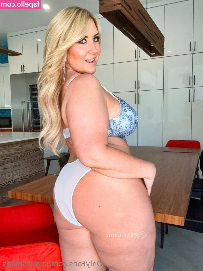 jaimiesmiles - Posting in backwards order so we can start with desert first