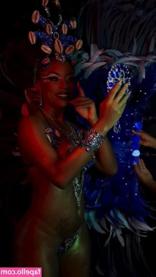 Lumena Aleluia [ lumena-aleluia ] - Strip Tease...