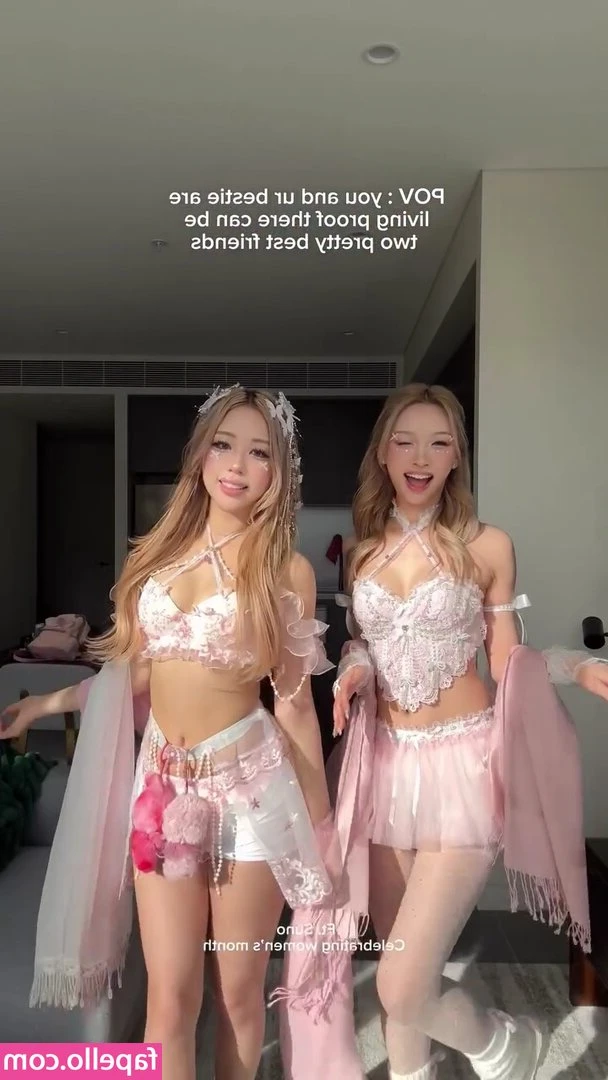 Alice Seo [ alice-seo ] - ~ POMNI {part ten} DIGITAL CIRCUS ~  Showing off her sexy assets,