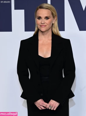 Reese Witherspoon [ reese-witherspoon ] - New slut Gabe wore panties over to visit  amp  was nervous until he