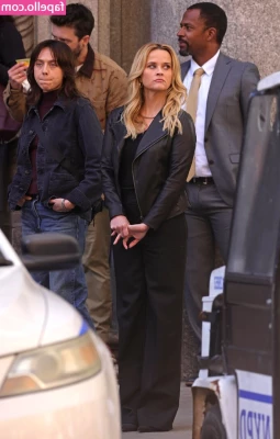 Reese Witherspoon [ reese-witherspoon ] - Neon lights  Green is my favorite
