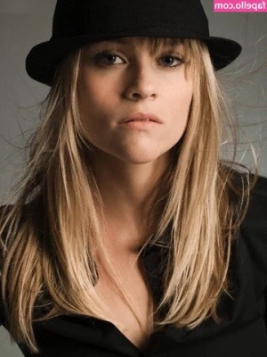 Reese Witherspoon [ reese-witherspoon ] - 1:11 am 💦 if you haven’t checked your dms from me, go look!🧸