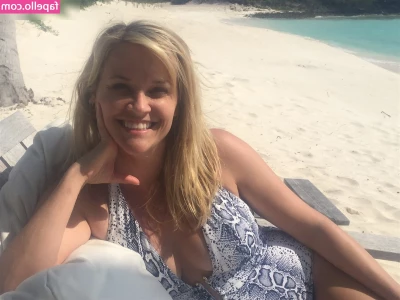 Reese Witherspoon [ reese-witherspoon ] - Anyone wanna see me in this