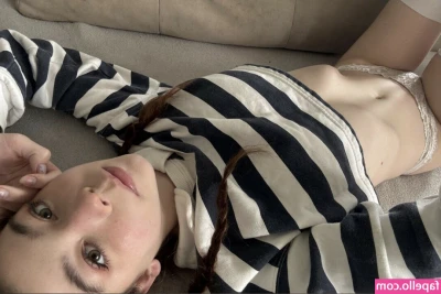 Sophie_s [ sophie-s ] - Do you wanna take this off?🤪