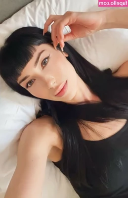 Molly Hughes [ molly-hughes ] - you want my milk now tip me 5$ and get my milk
