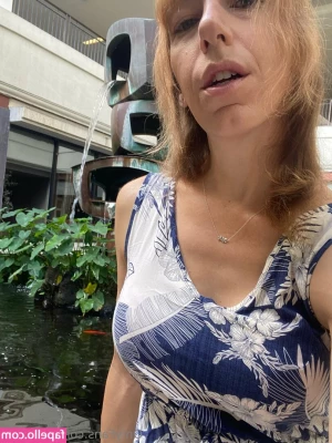 arya_frei [ arya-frei ] - HORNY BABE @victoria_blackk😈😈😈Follow her link