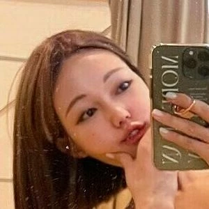 kurvvy_kitten