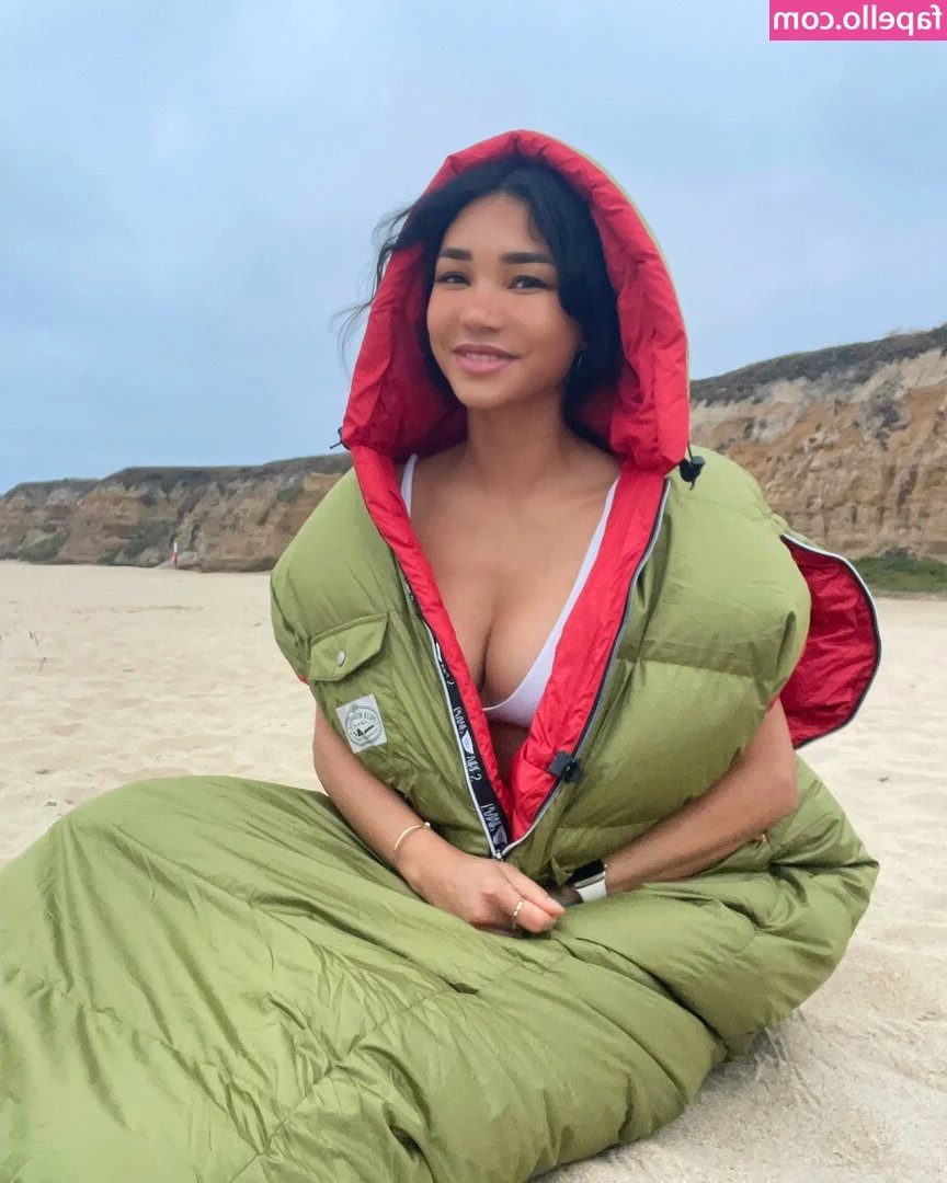 Joleen Diaz [ joleen-diaz ] - Lads some good vids today! Getting Edited and uploaded tomoz