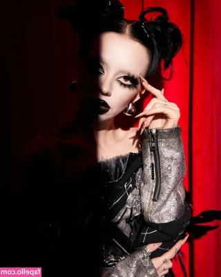 Bambi Thug [ bambi-thug ] - What do you like seeing more of? My Titties or My Blowjobs? Please