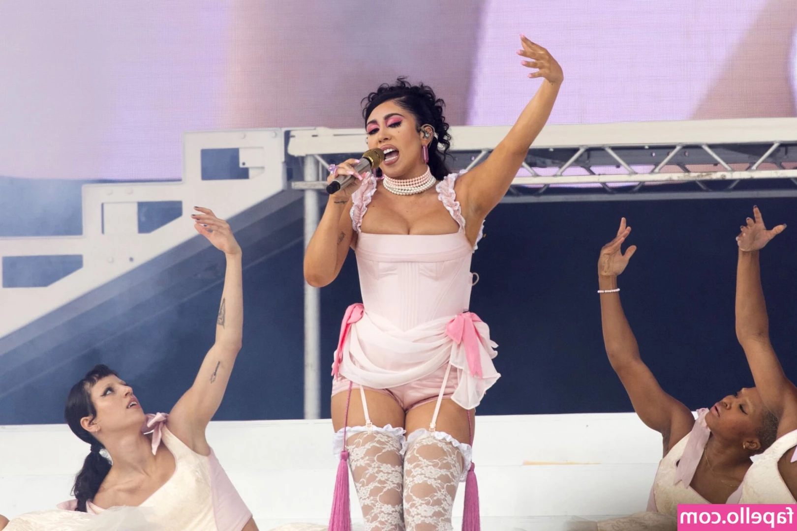 Kali Uchis [ kali-uchis ] - Hi, thank you for subscribing 😘 I hope you enjoy your time here,