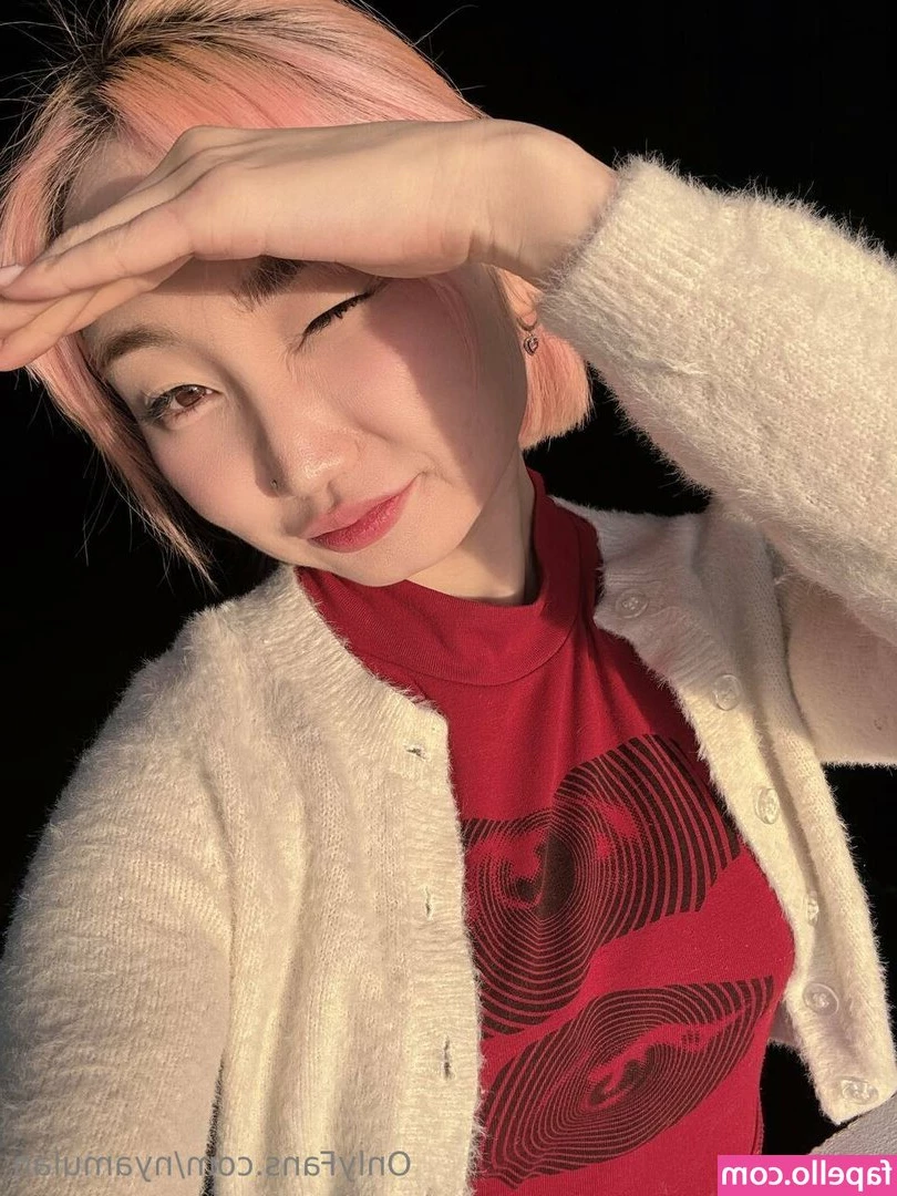 nyamulan - Feeling naughty, DM me 😘