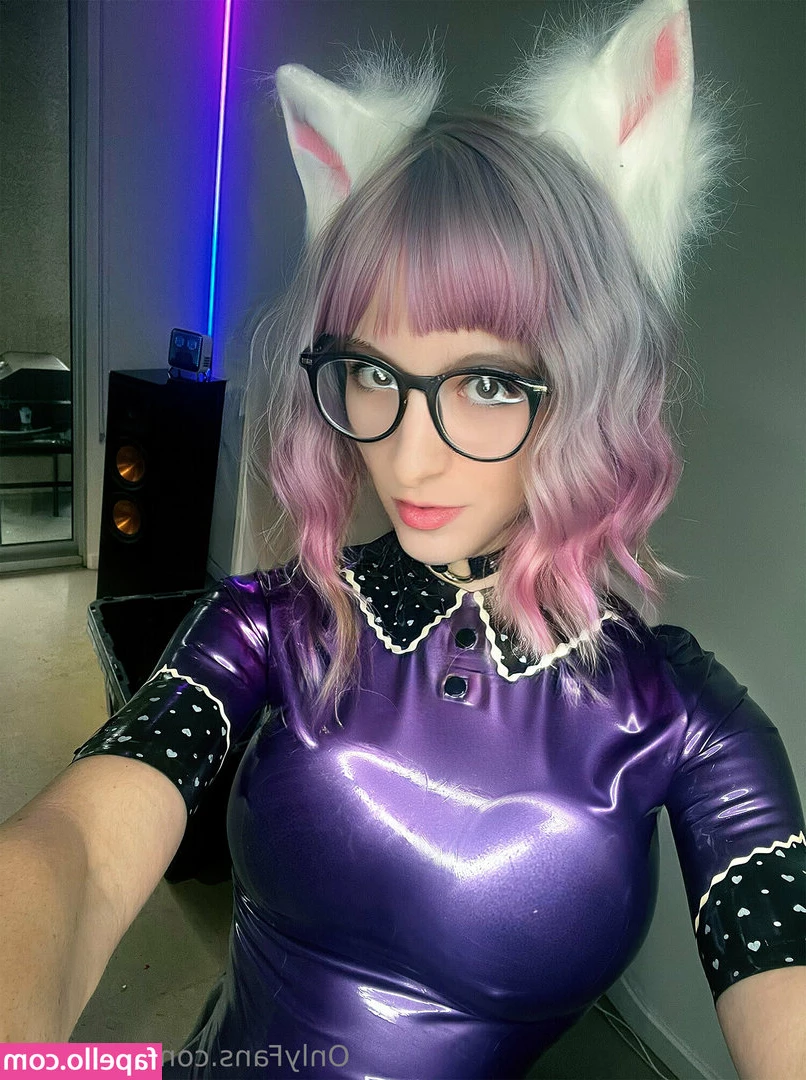evelynvex - I need 50 more likes by Monday   will it happen