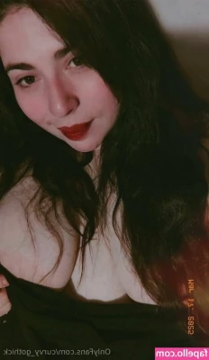 curvy_gothick [ curvy-gothick ] - Just hanging out wishin you were this Teddy Bear🤤 Did you swipe