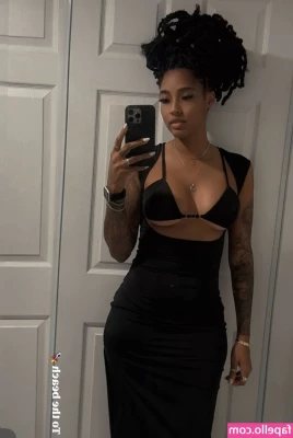 Sasha Chevolleau [ sasha-chevolleau ] - good morning <3 i’m horny and need to be fucked hard hehe