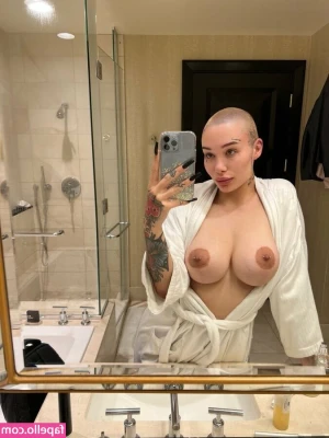 Destini Creams [ destini-creams ] - I want you to wash my armpits with your tongue! 😜