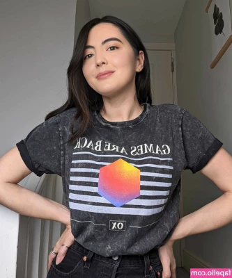 Jane Douglas [ jane-douglas ] - Early bird gets the worm! (cock)