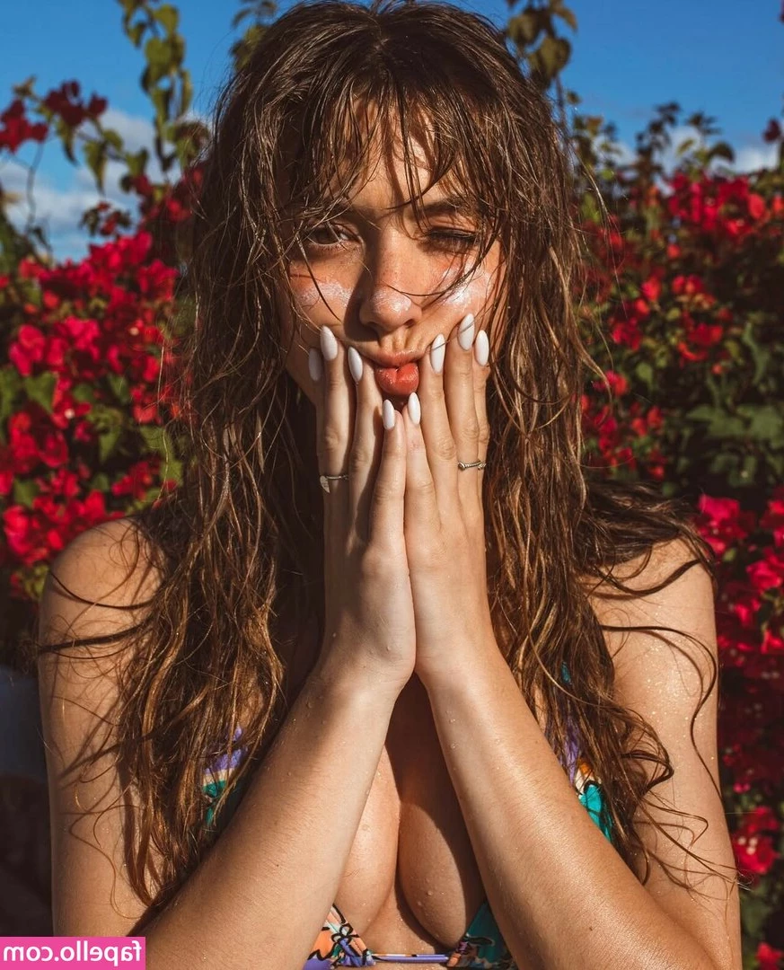 Carly Pfleger [ carly-pfleger ] - Are you willing to see me without clothes all the time