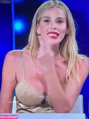Alessia Marcuzzi [ alessia-marcuzzi ] - I really love how she sucks my cock