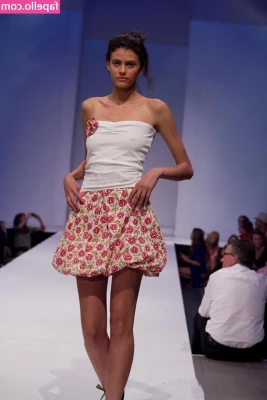 Alisar Ailabouni [ alisar-ailabouni ] - What would you do if you had me in front of you