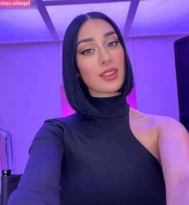 Elif - I ended up all wet   the weight tube has made me very horny Do you