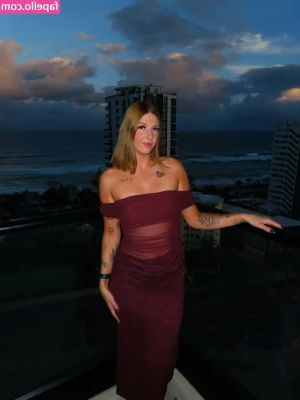 Aimeelouisex [ aimeelouisex-1 ] - i need something to bounce on, will you lend me your dick? 😈