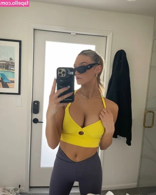 Autumn Miller [ autumn-miller ] - Good morning baby! Happy Titty Tuesday!!