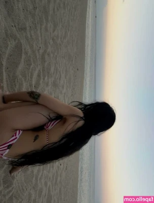 Alex Bruce [ alex-bruce ] - Yaaassss