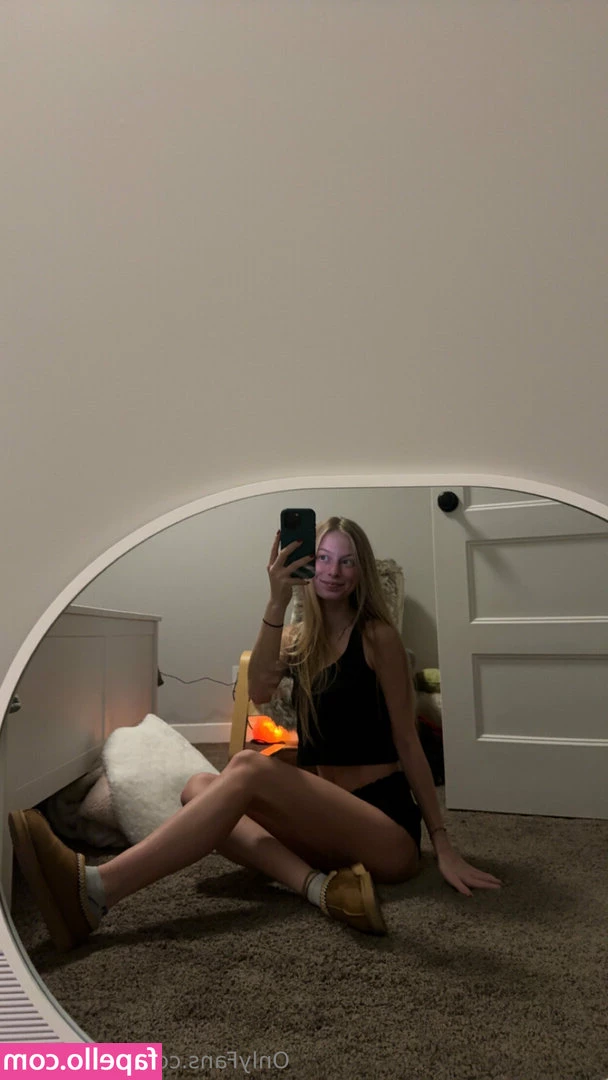 krazykylee - I have to say, coordinating my pretty little titties (no, those