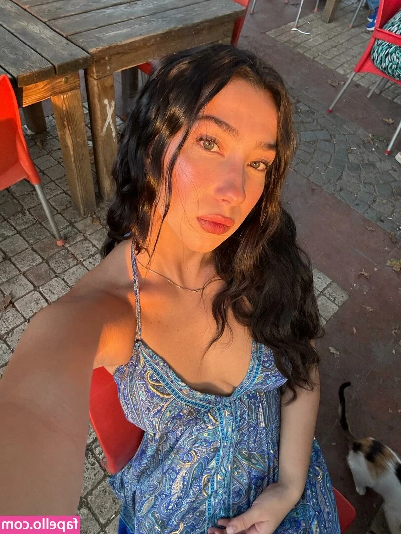 İrem Bozkurt [ rem-bozkurt ] - Tell me what bad things we are doing tonight? 😘