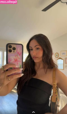 Zoe Ferguson [ zoe-ferguson ] - Not every girl can post such a photo, but I have no complexes and I
