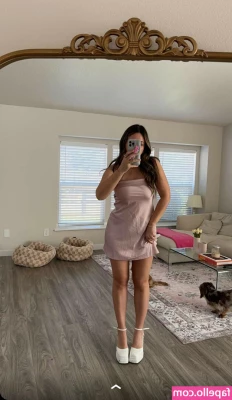 Zoe Ferguson [ zoe-ferguson ] - I want you to sniff these baby 😙