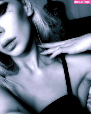Ai Mori [ ai-mori ] - Saturday night i feel the air is getting Hot …LIKE YOU BABY😈