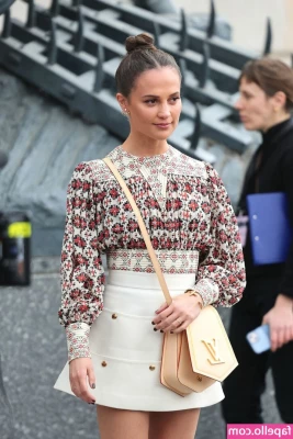 Alicia Vikander [ alicia-vikander ] - I’ve been hula hooping to get a tighter tummy, and it’s working!
