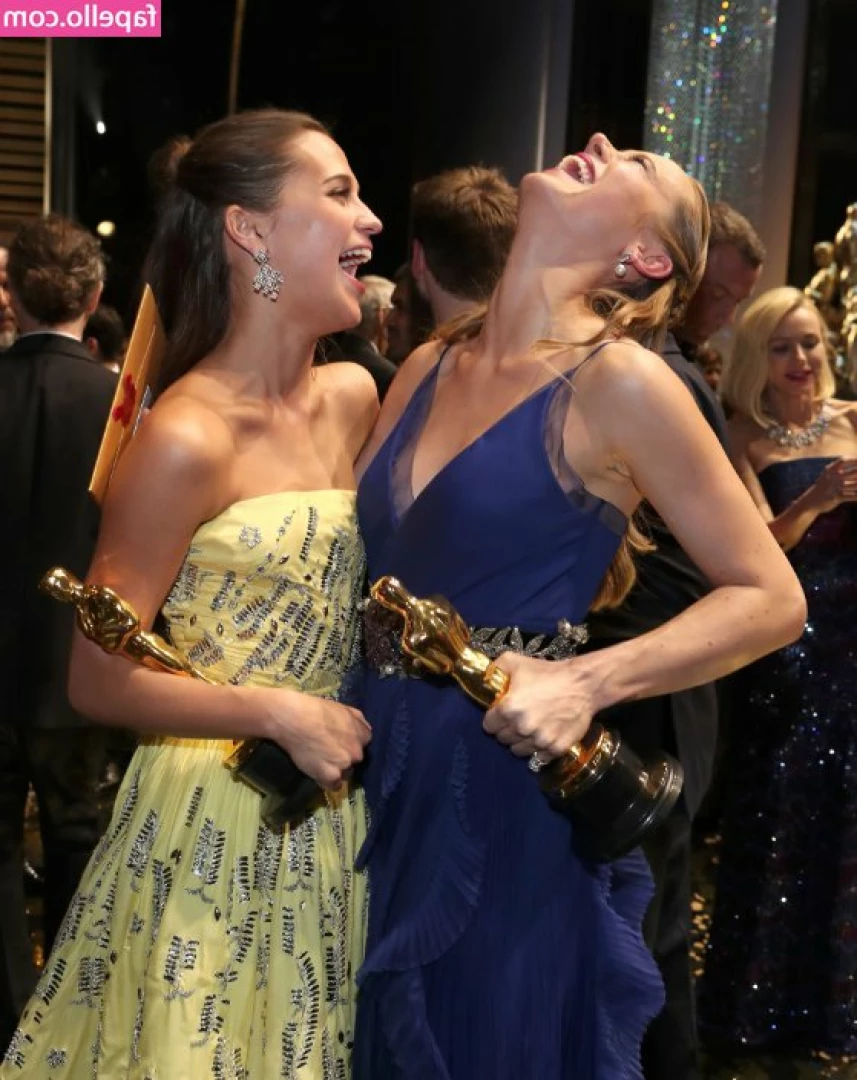 Alicia Vikander [ alicia-vikander ] - My first Twitter post  uncensored as promised